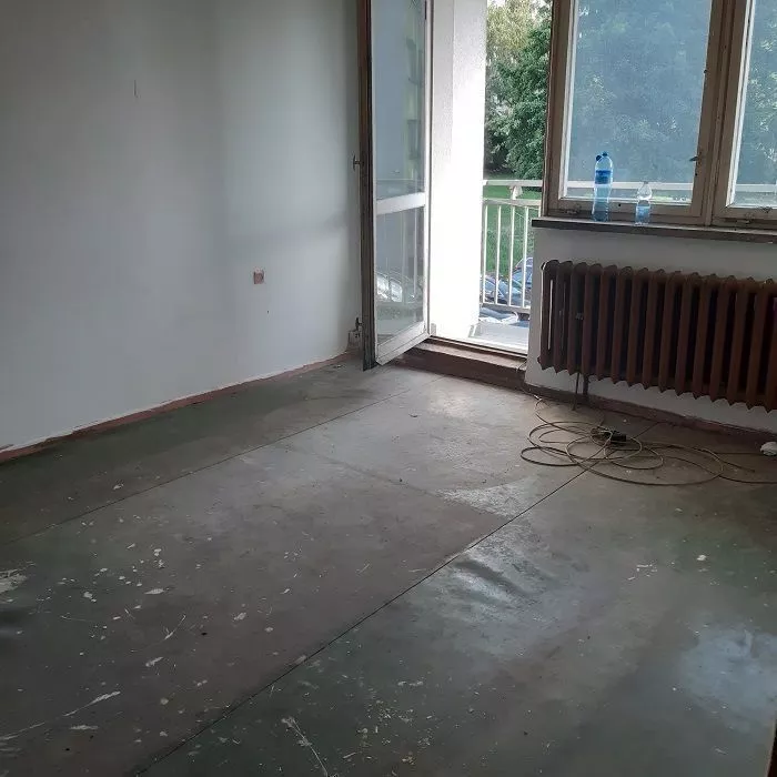 Gliwice 2 pokoje z balkonem I piętro do remontu sprzedaż 37m2