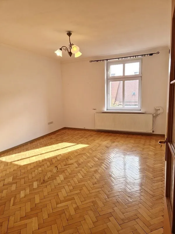 Gliwice Centrum, 3 niezależne pokoje i parking sprzedaż 85m2