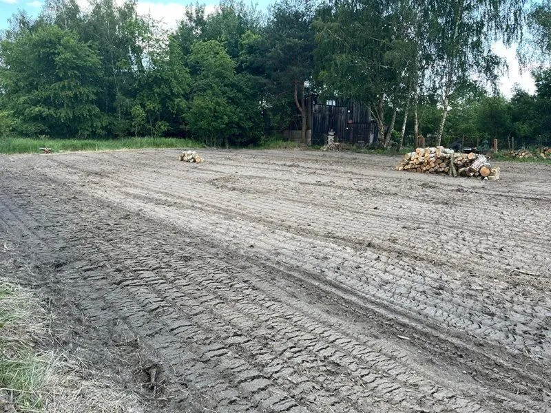 Smolnica nieduża działka budowlana sprzedaż 786m2